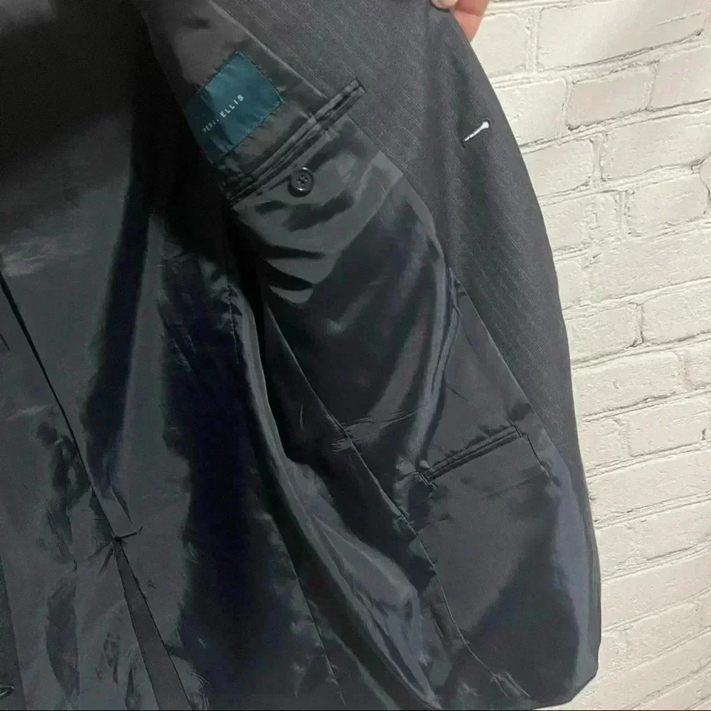 Perry Ellis Men’s Classic Fit Black Suit Jacket size 40L